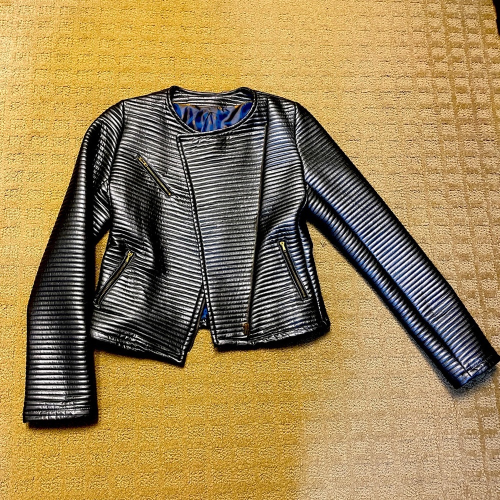 Silver jacket - Picture 4 of 4